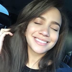 Meet your Posher, Anya